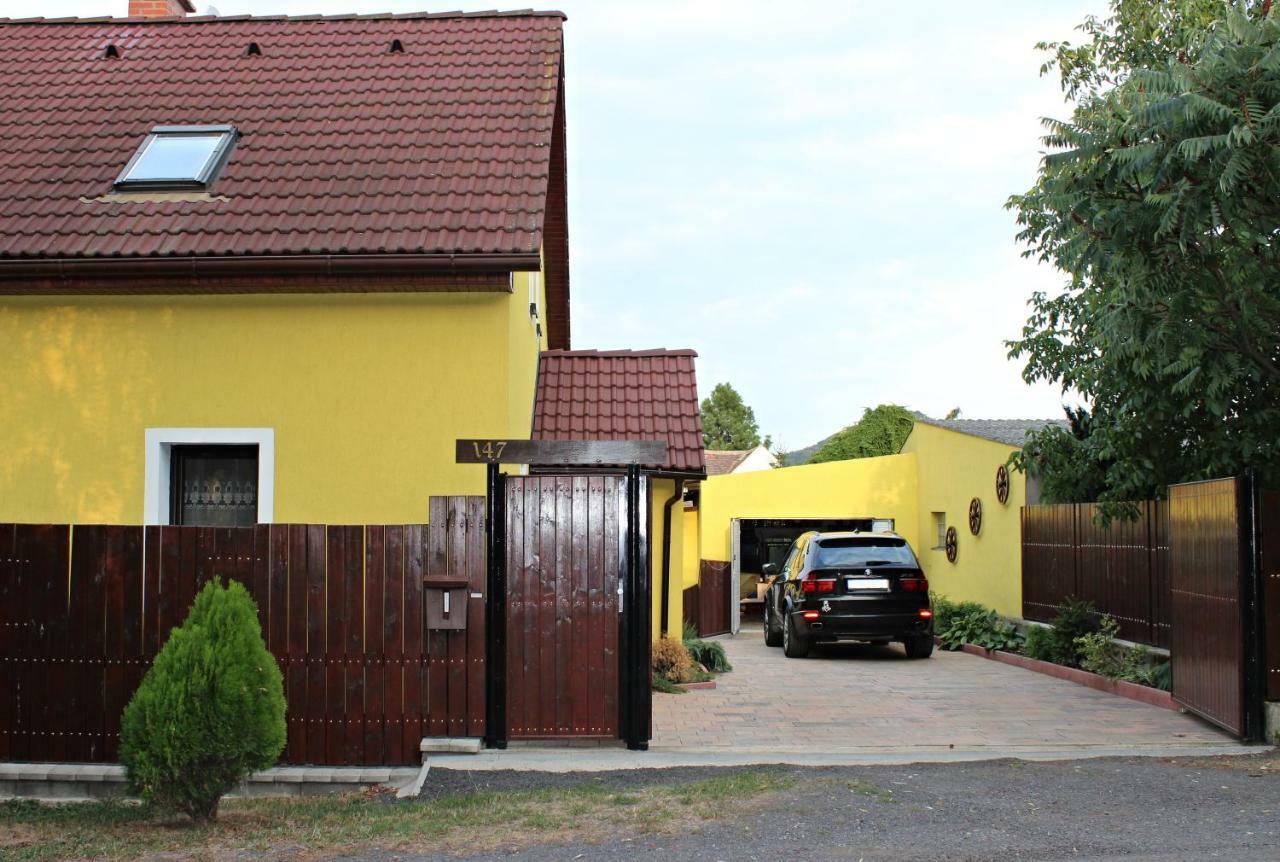 Holiday Home Bada Velemin Exterior photo